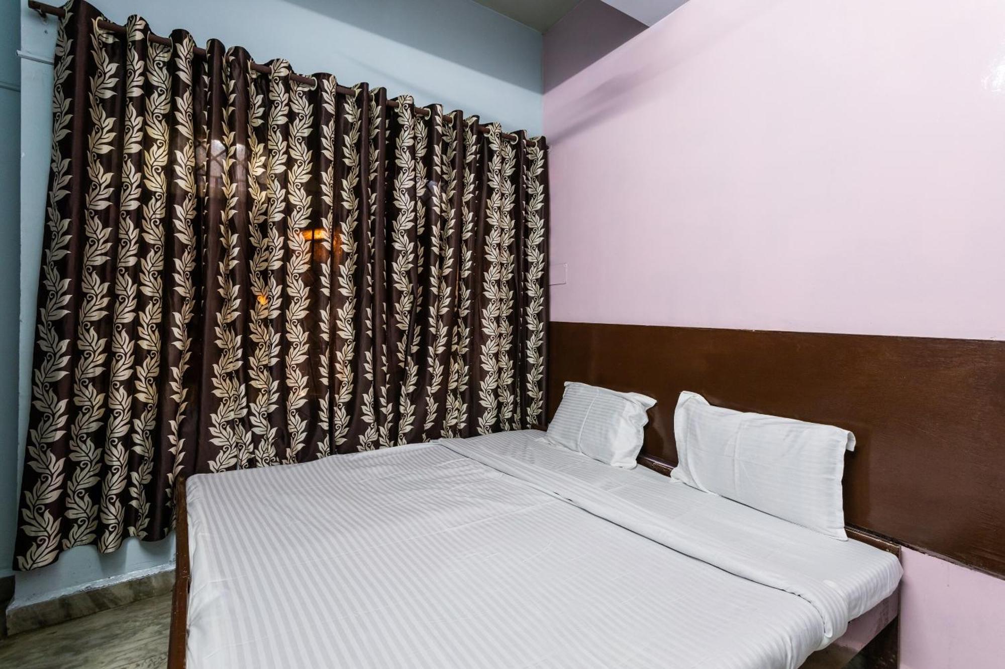Hotel Vanilla Bhopal Bagian luar foto
