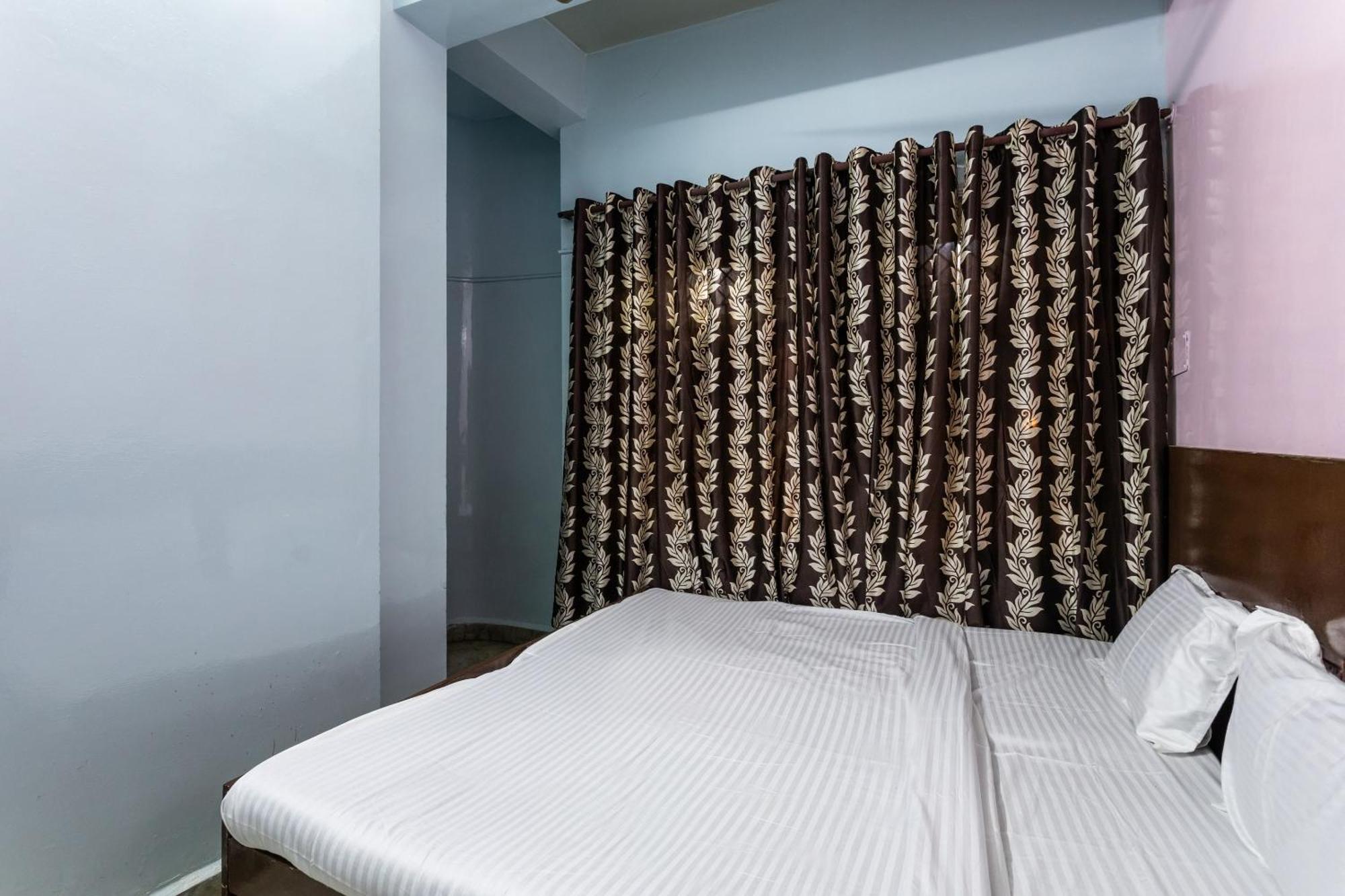 Hotel Vanilla Bhopal Bagian luar foto